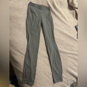 Size 4 great used condition lululemon